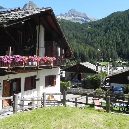 Le Vieux Rascard Chambres D'Hotes Champoluc Kamer foto