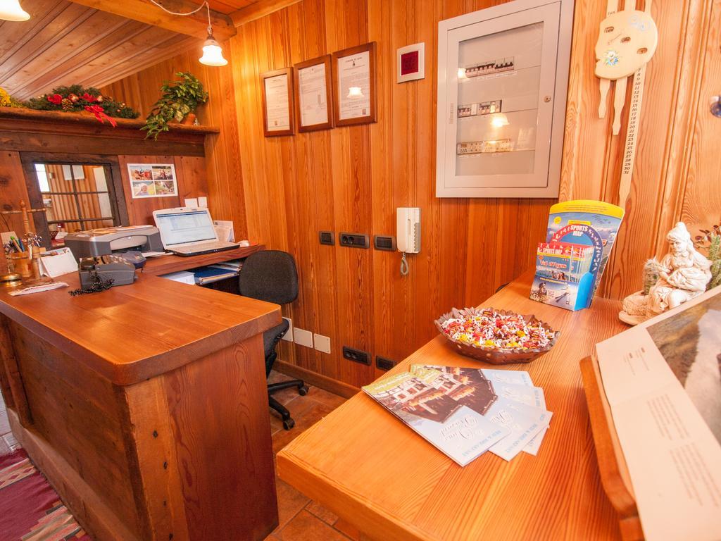 Le Vieux Rascard Chambres D'Hotes Champoluc Buitenkant foto